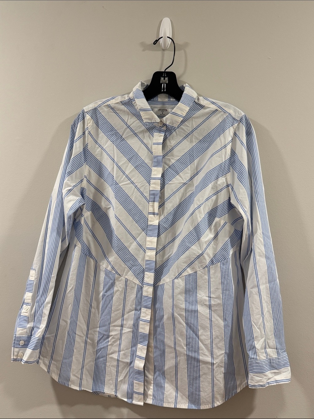 UNTUCKit Blue & White Striped Button-Down Shirt